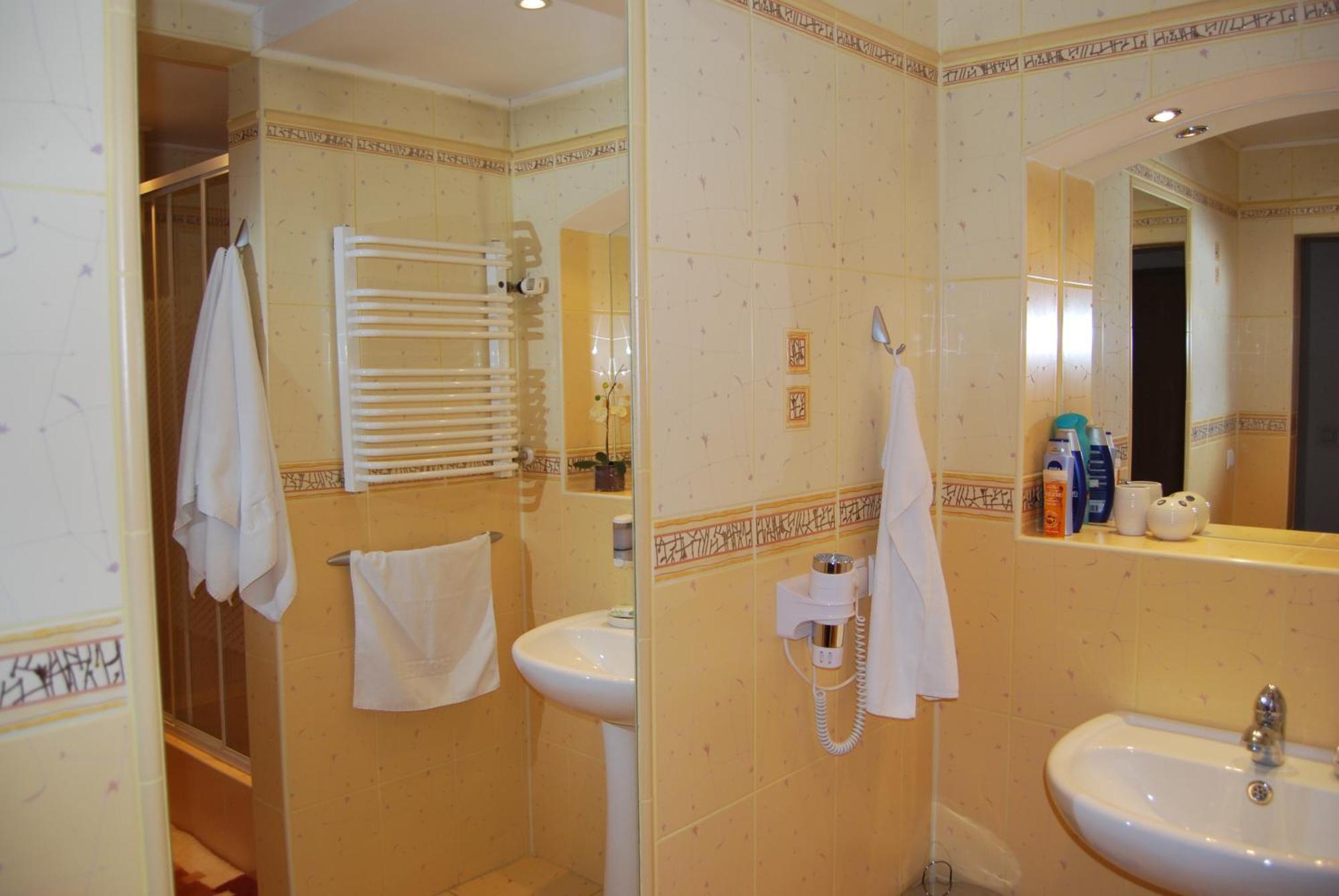 Hotel W Dobieszkowie ستريكوف الغرفة الصورة